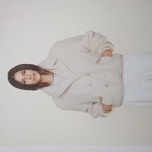 Brand New XIRENA Sammy jacket in cream, Xs
